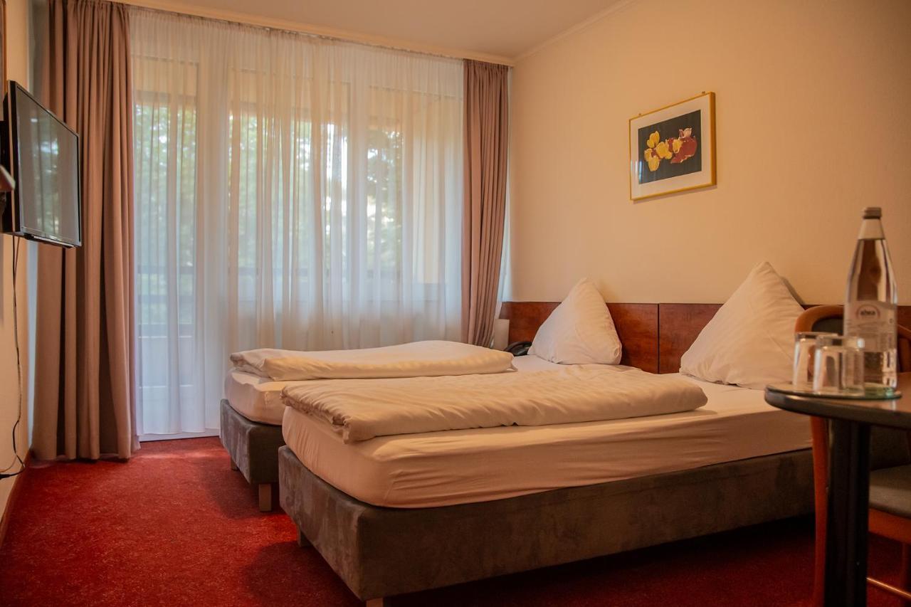 Hotel Alpha Штутгарт Екстер'єр фото